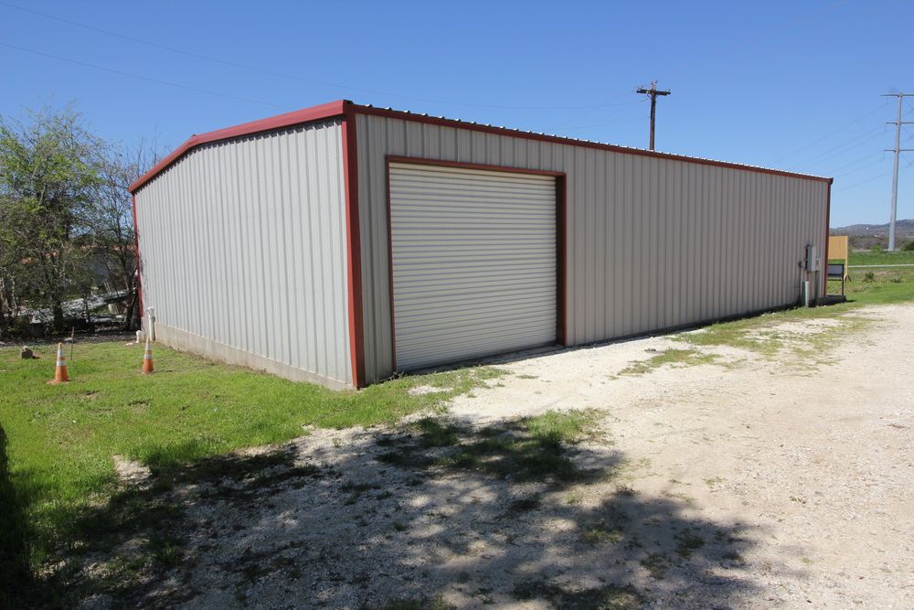 Income Producing Property IH-10 Frontage: 38 FM 289, Comfort, TX 78013